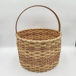 Vintage Large Farmhouse Gathering Woven Basket Homestead signed Gary 15" x 12"